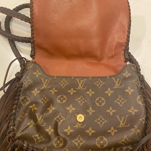 Louis Vuitton Vintage purse with fringe - Picture 4 of 5